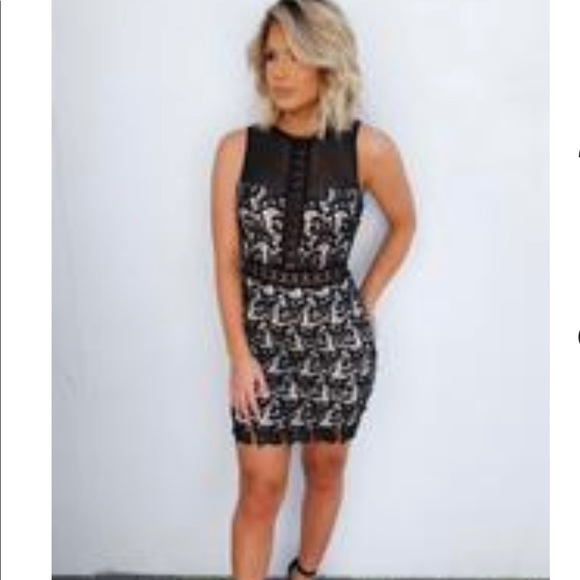 ✨ ShopHOPE’S Black Class of 2018 Dress ✨ - Picture 6 of 7